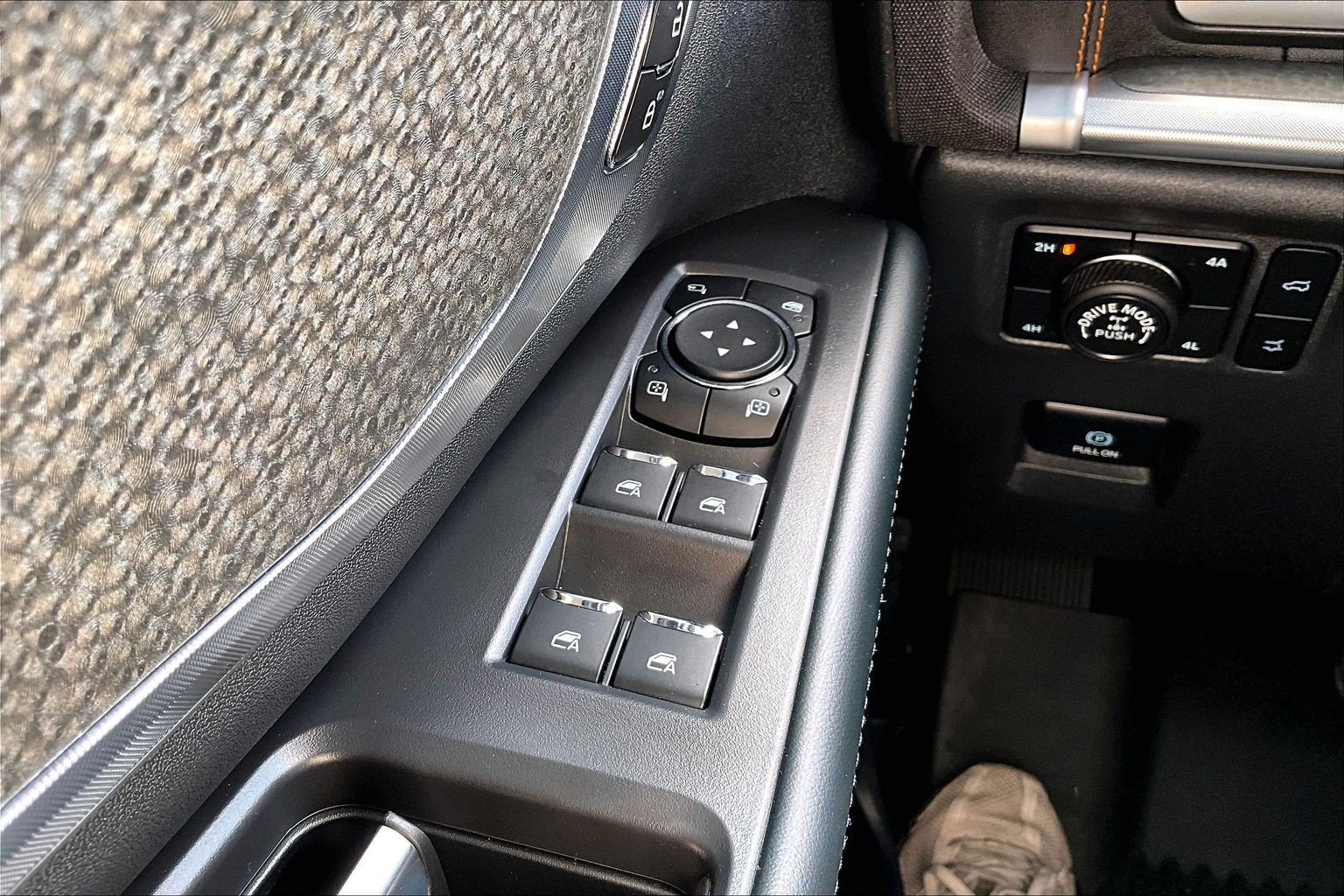 Used 2025 Ford Expedition Tremor AWD/4WD image 34