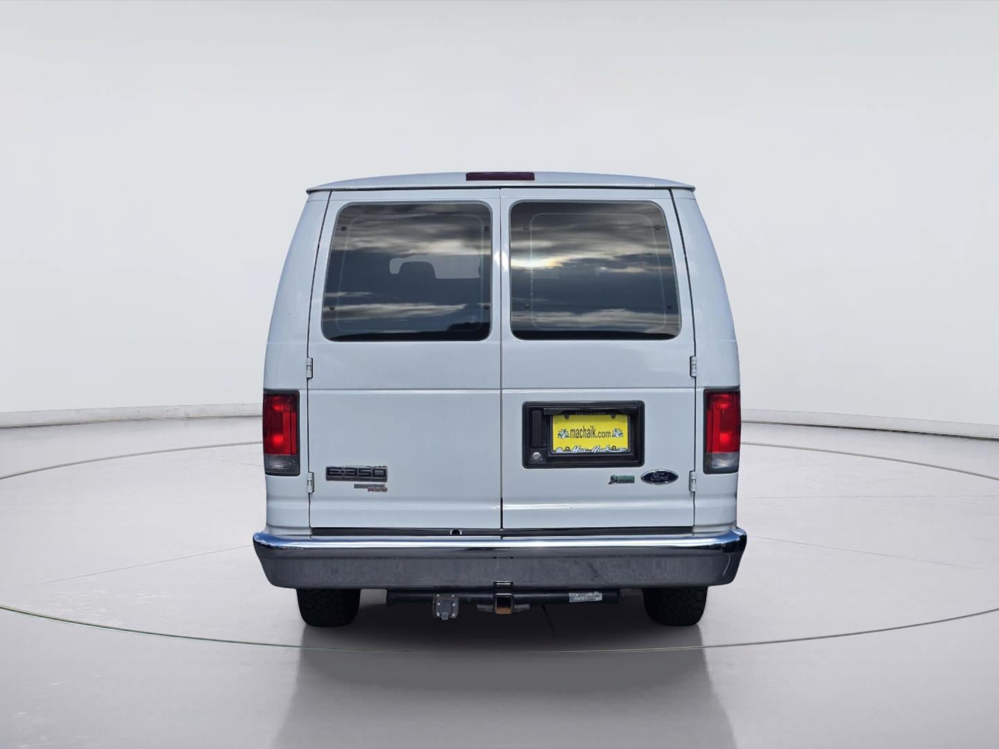 Used 2014 Ford E-350 and Econoline 350 XLT RWD image 7