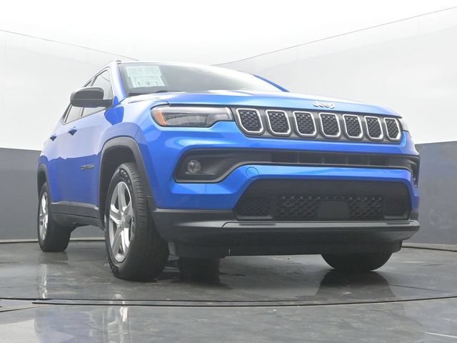 Used 2024 Jeep Compass Latitude AWD/4WD image 51