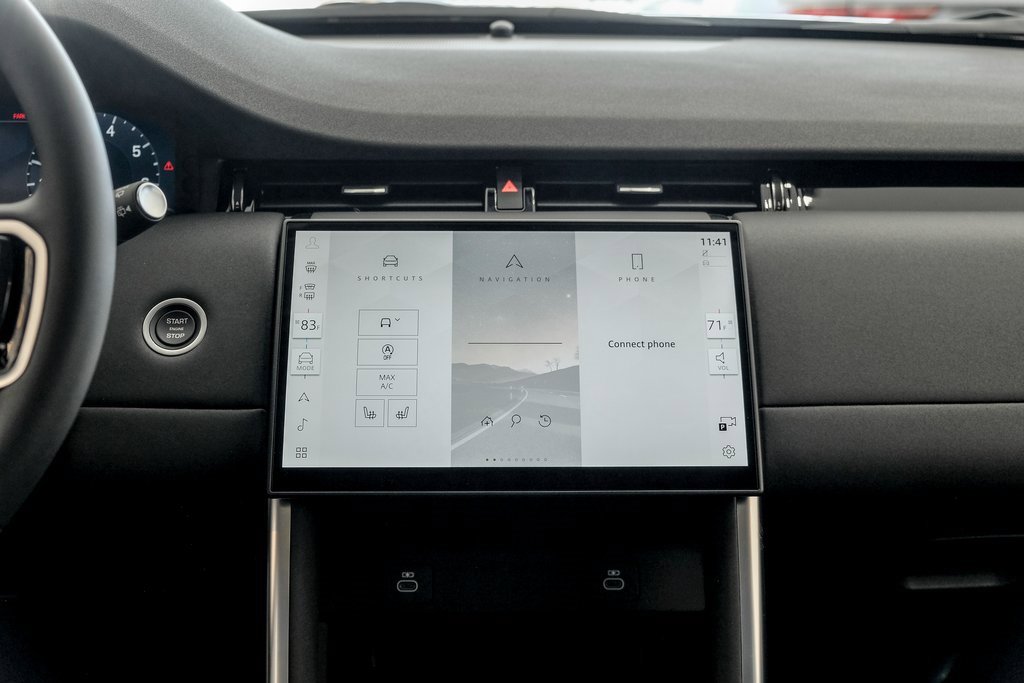 Used 2025 Land Rover Discovery Sport S image 17