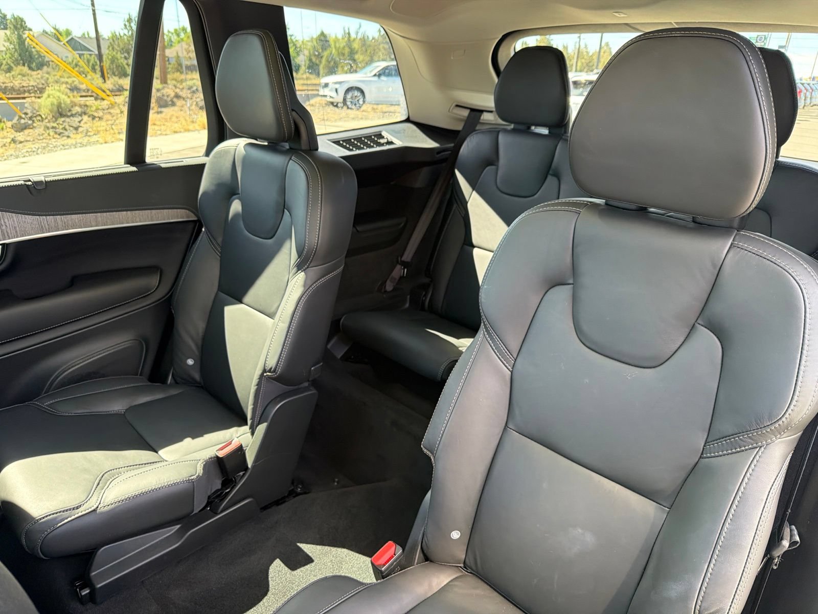 Used 2023 Volvo XC90 T8 Ultimate w/ Protection Package Premier AWD/4WD image 22
