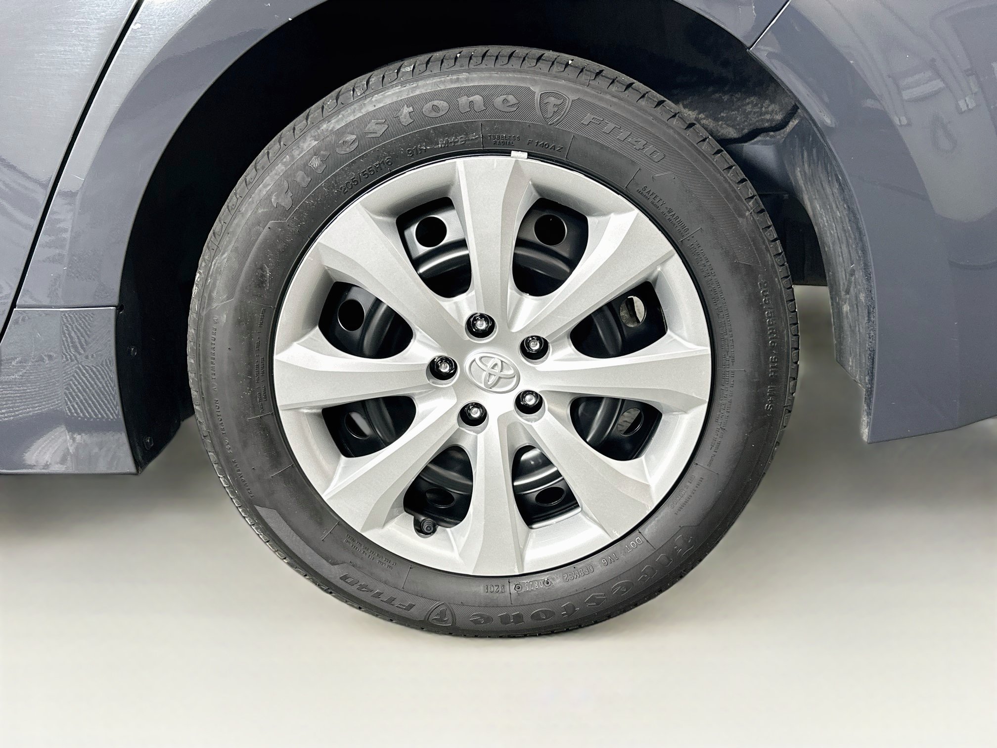 Used 2025 Toyota Corolla LE FWD image 11