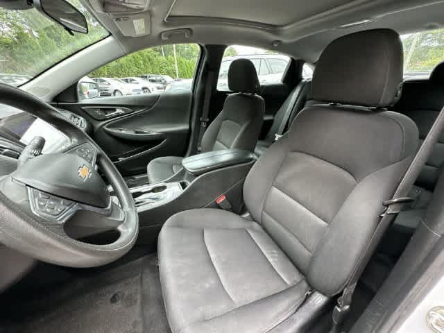 Used 2020 Chevrolet Malibu LT FWD image 16
