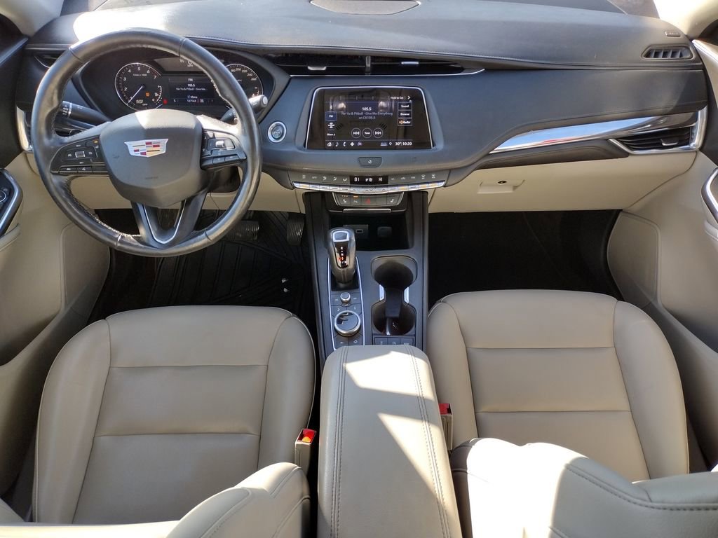 Used 2019 Cadillac XT4 Luxury AWD/4WD image 5