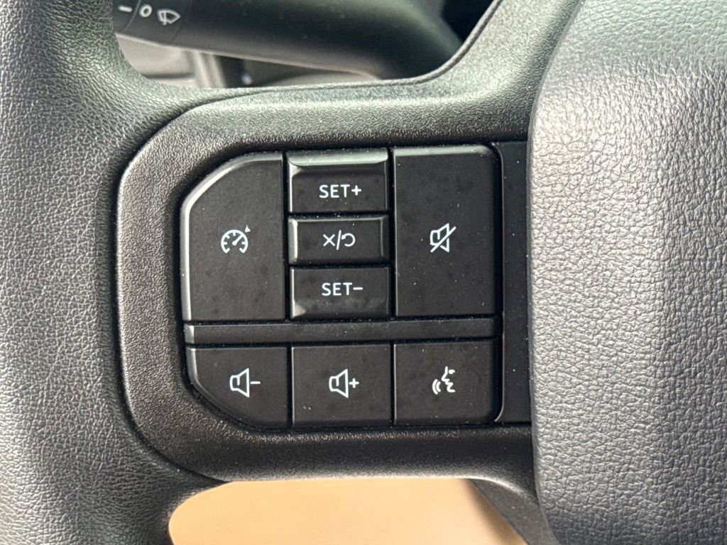 Used 2025 Ford F350 XLT image 36