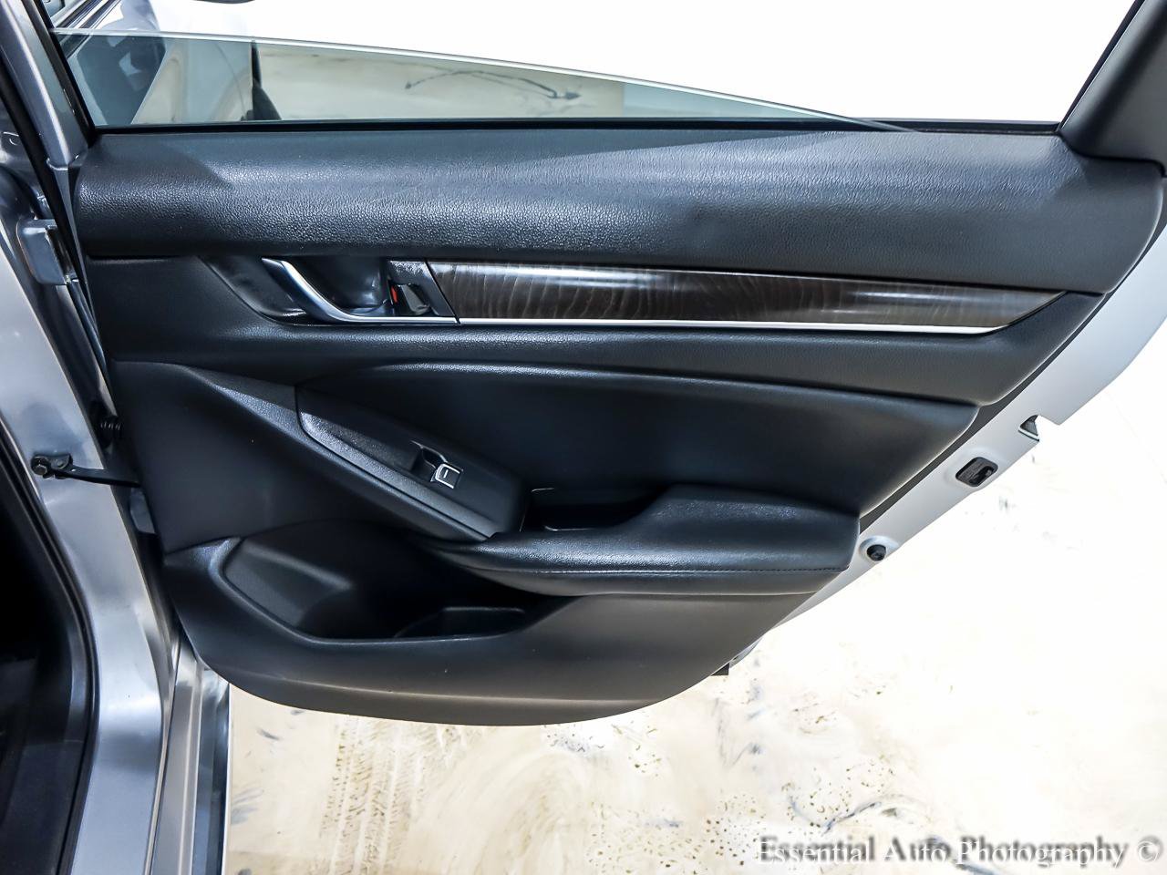 Used 2021 Honda Accord EX-L image 27