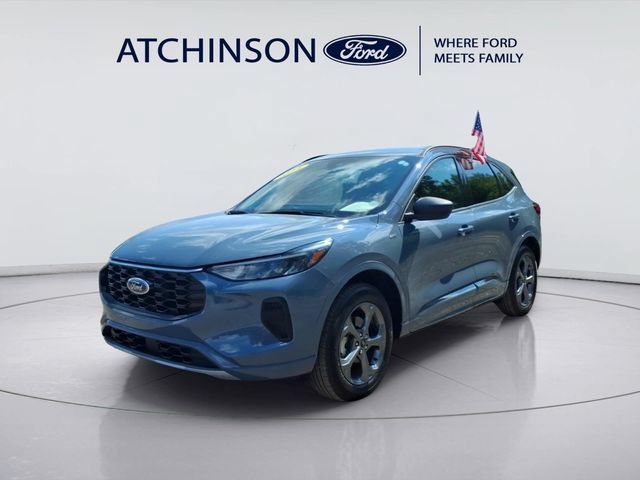 Certified 2024 Ford Escape ST-Line w/ Tech Pack #1 AWD/4WD image 1