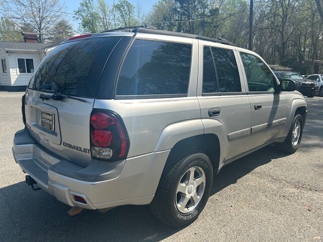 Used 2004 Chevrolet TrailBlazer LS w/ LS Preferred Equipment Group RWD image 4