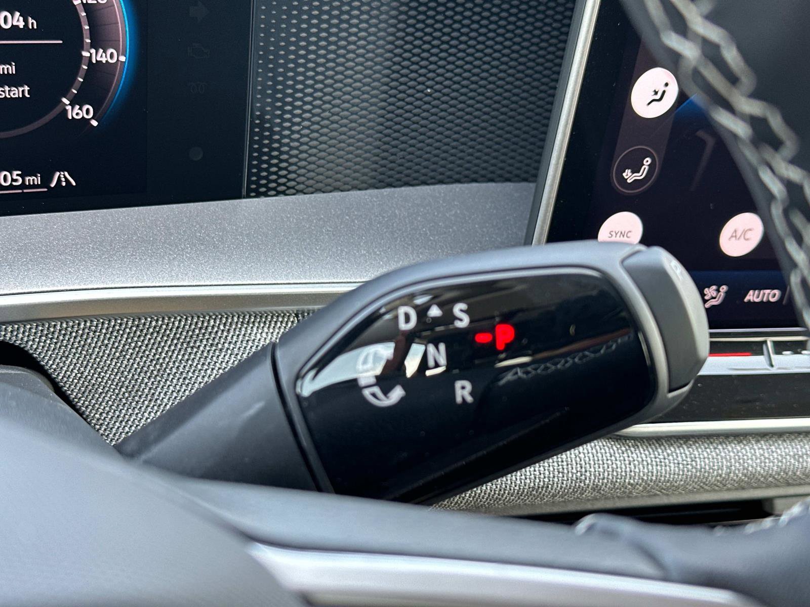 New 2025 Volkswagen Tiguan S image 25