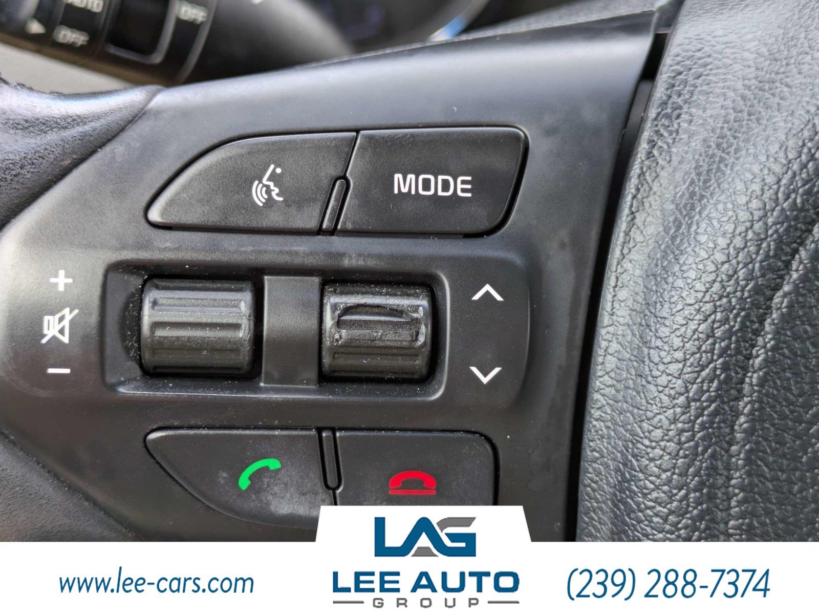 Used 2017 Kia Sedona SX Limited w/ Option Group 030 FWD image 22