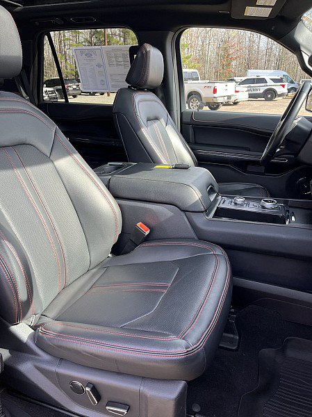 Used 2023 Ford Expedition Limited AWD/4WD image 13