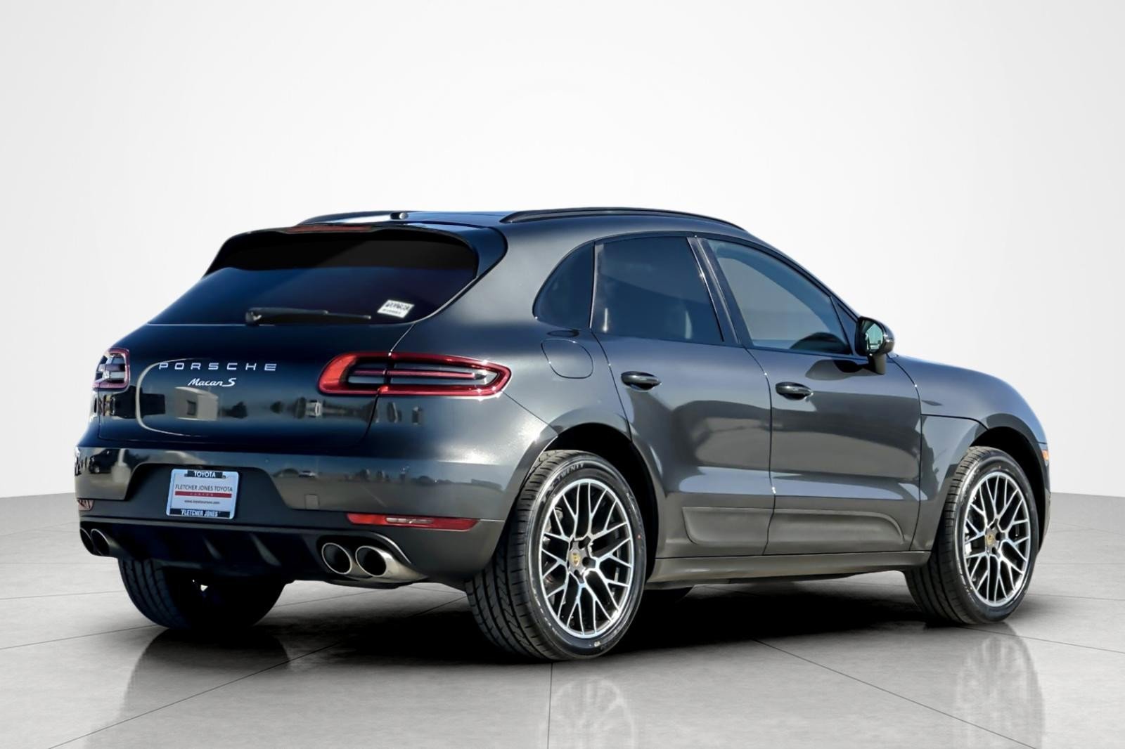 Used 2018 Porsche Macan S image 5