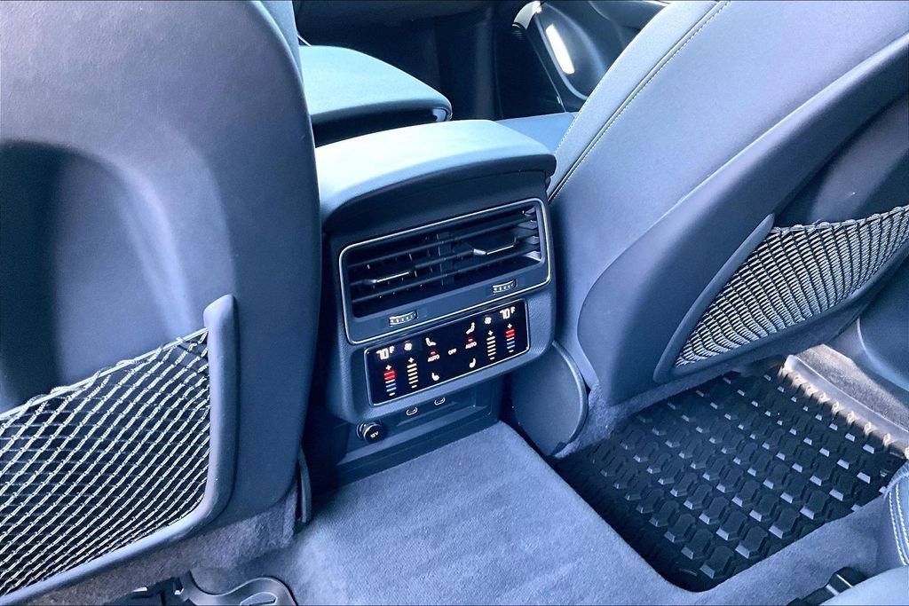 Used 2023 Audi Q8 Premium Plus w/ Premium Plus Package image 33