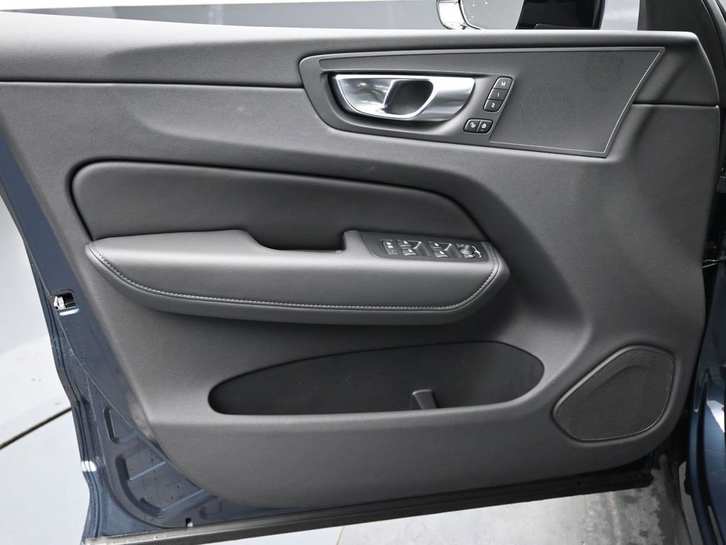 New 2025 Volvo XC60 T8 Plus w/ Protection Package Premier image 22