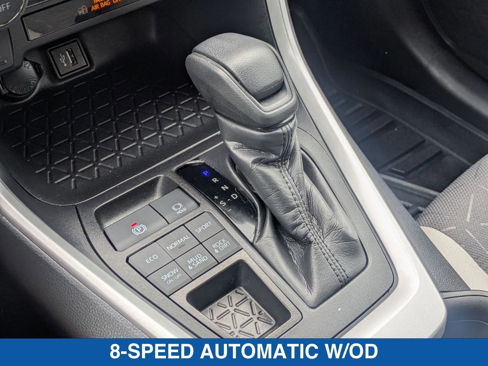 Used 2024 Toyota RAV4 XLE w/ Convenience Package image 26