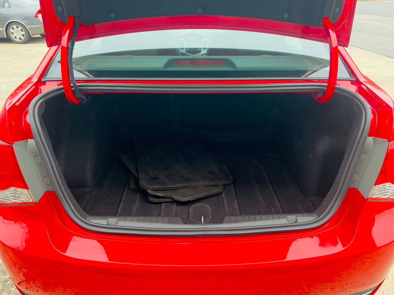 Used 2014 Chevrolet Cruze LTZ w/ RS Package FWD image 10