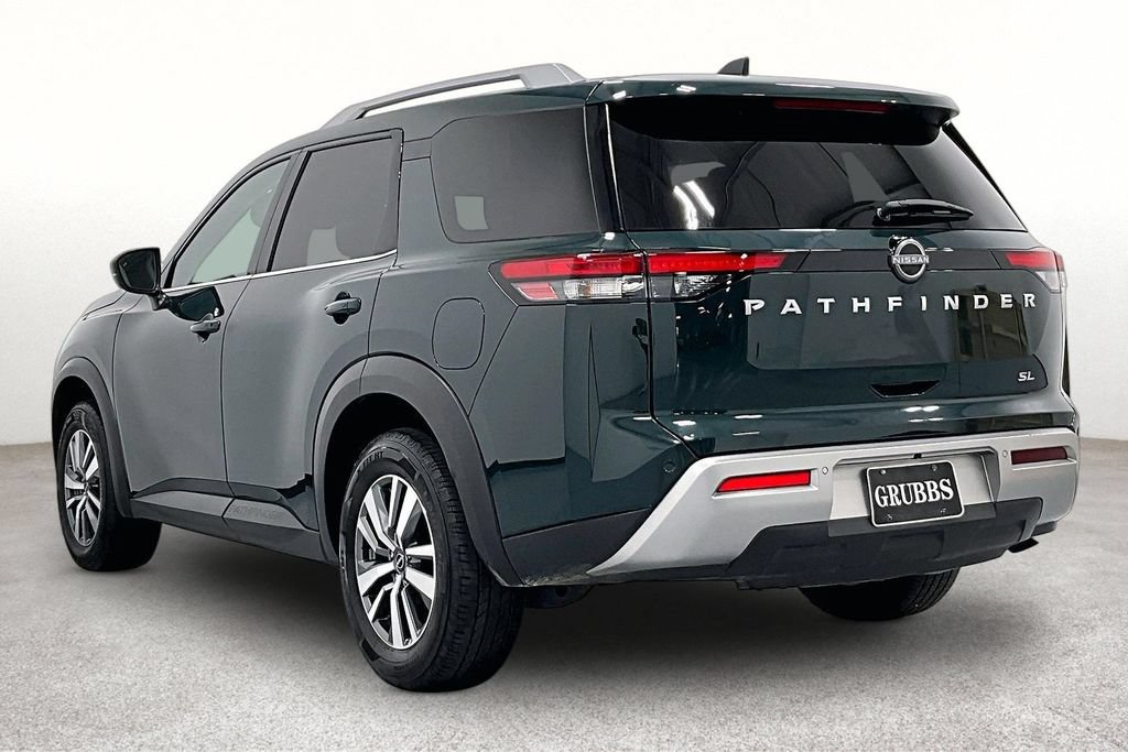 Used 2025 Nissan Pathfinder SL FWD image 15