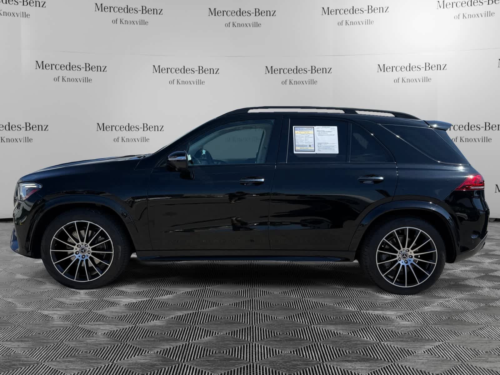 Used 2020 Mercedes-Benz GLE 350 image 2