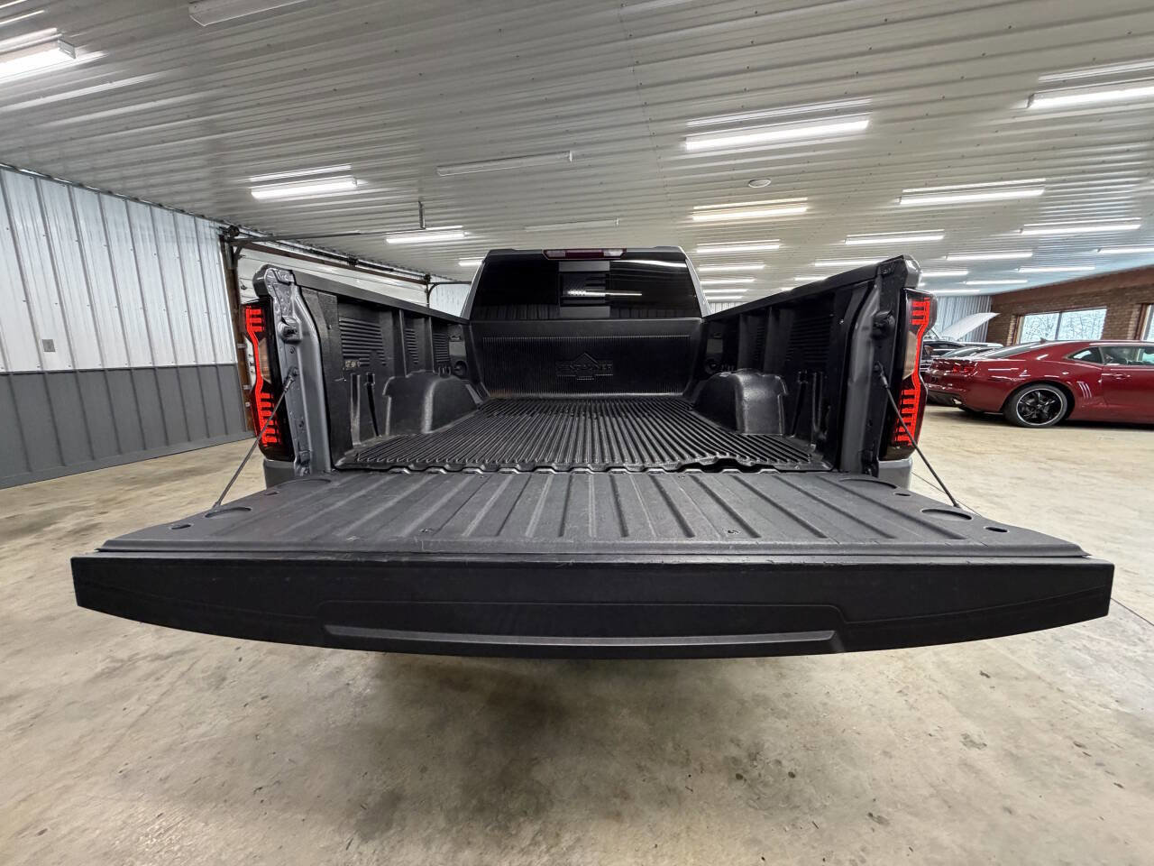 Used 2021 Chevrolet Silverado 1500 LT Trail Boss w/ Convenience Package II image 10