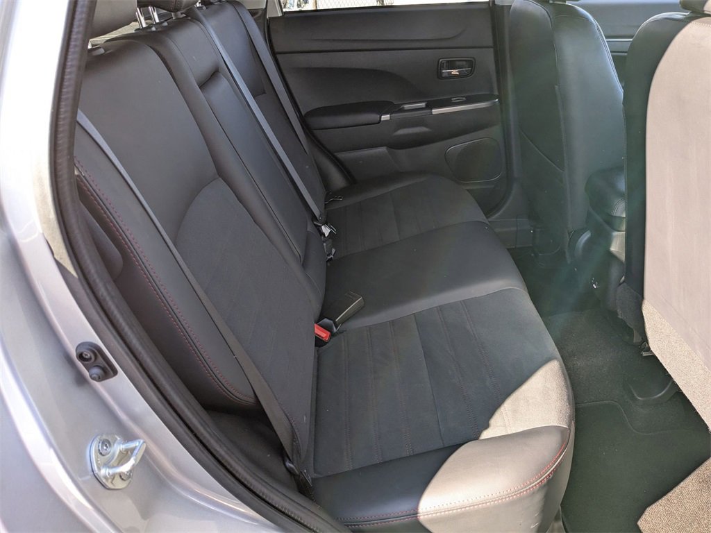 Used 2025 Mitsubishi Outlander Sport SE image 35