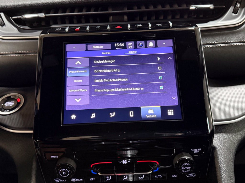 Used 2025 Jeep Grand Cherokee Laredo X AWD/4WD image 13