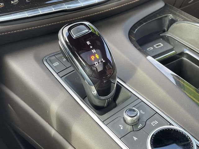 Used 2023 Cadillac Escalade Premium Luxury image 32