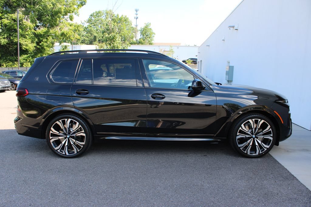New 2027 BMW X7 M60i AWD/4WD image 31