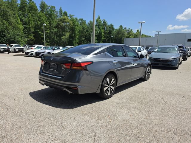 Certified 2021 Nissan Altima 2.5 SV w/ SV Premium Package FWD image 8