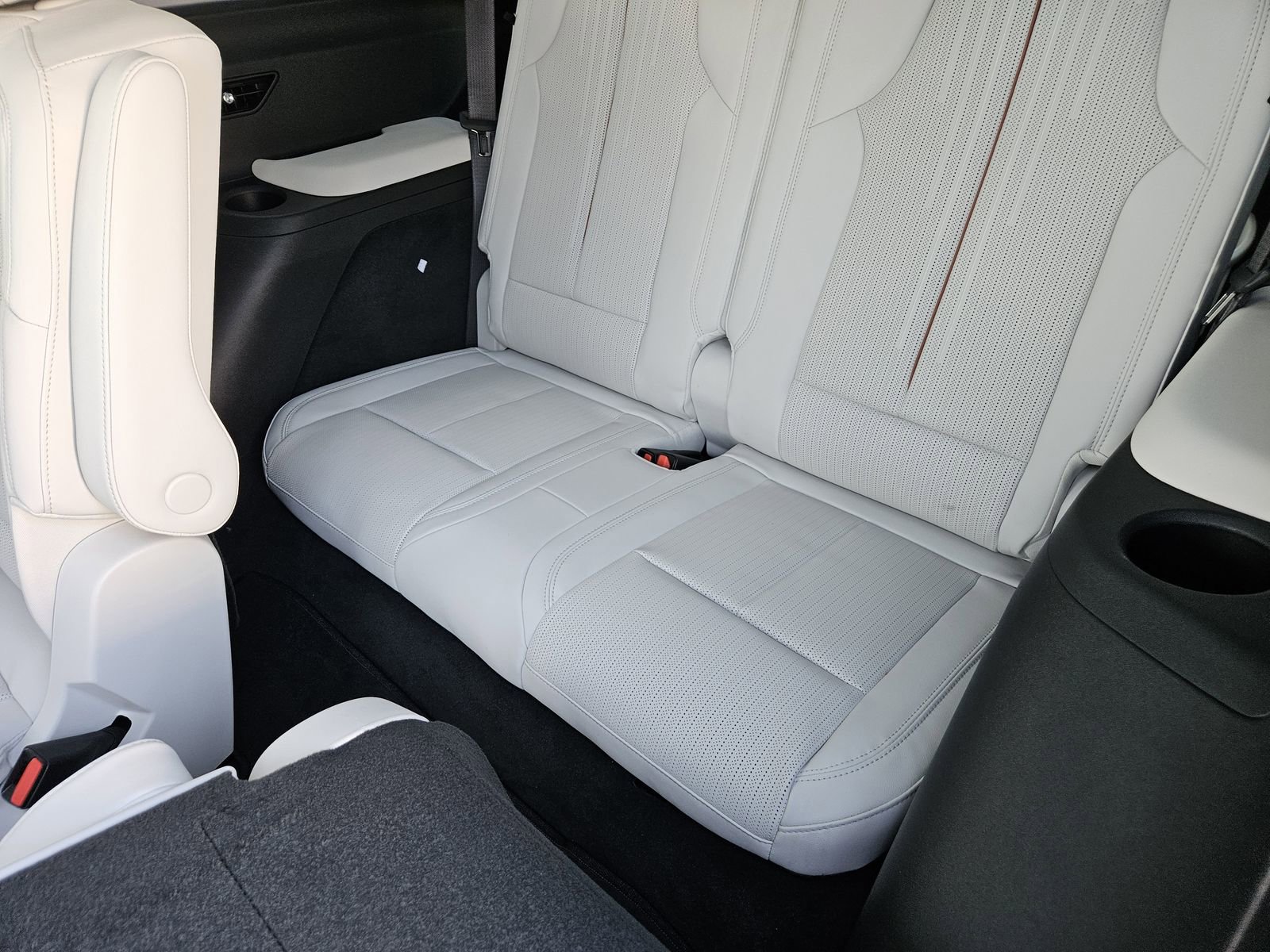 New 2026 Cadillac Vistiq Sport image 26