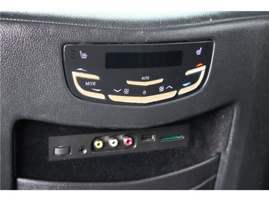 Used 2016 Cadillac Escalade ESV Luxury image 35