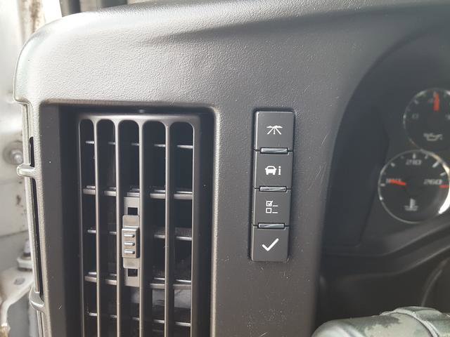 Used 2015 Chevrolet Express 2500 RWD 2500 135 image 26