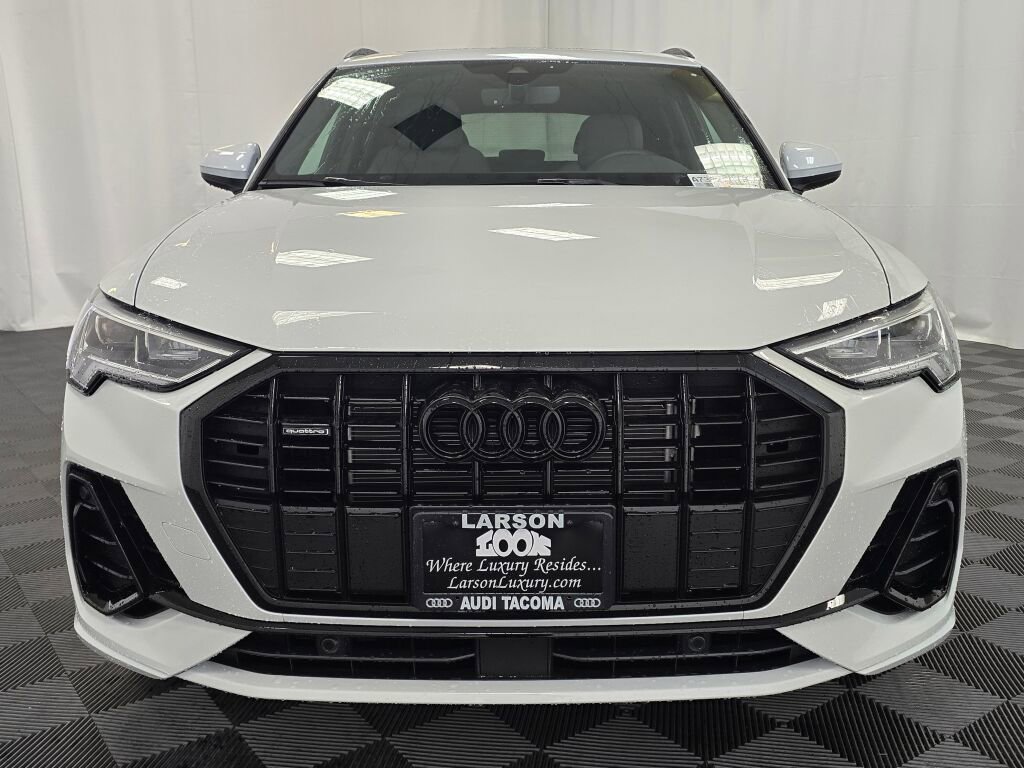 New 2025 Audi Q3 2.0T Premium image 9