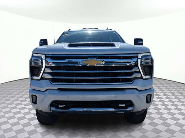 Used 2024 Chevrolet Silverado 2500 High Country w/ High Country Premium Package AWD/4WD image 8