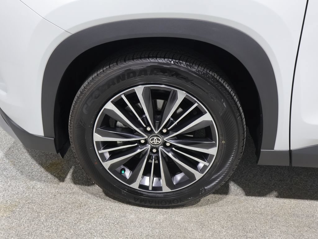 Used 2025 Toyota Grand Highlander AWD Hybrid image 8