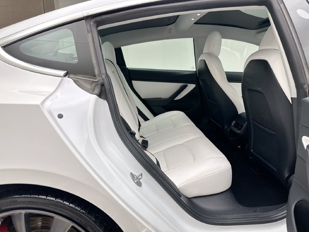 Used 2020 Tesla Model 3 Performance AWD/4WD image 19