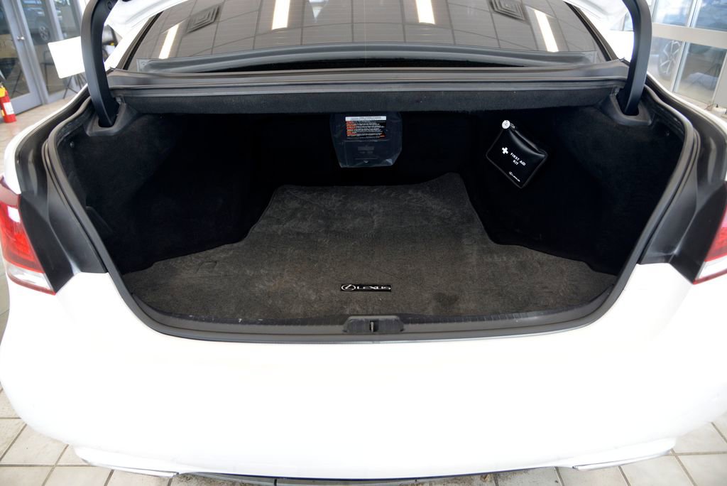 Used 2017 Lexus LS 460 AWD w/ Comfort Package image 31