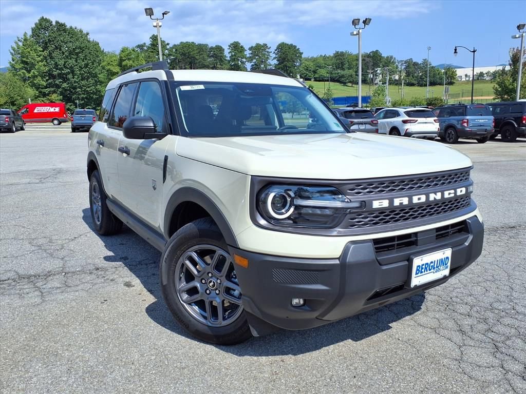 Used 2025 Ford Bronco Sport Big Bend w/ Convenience Package image 3