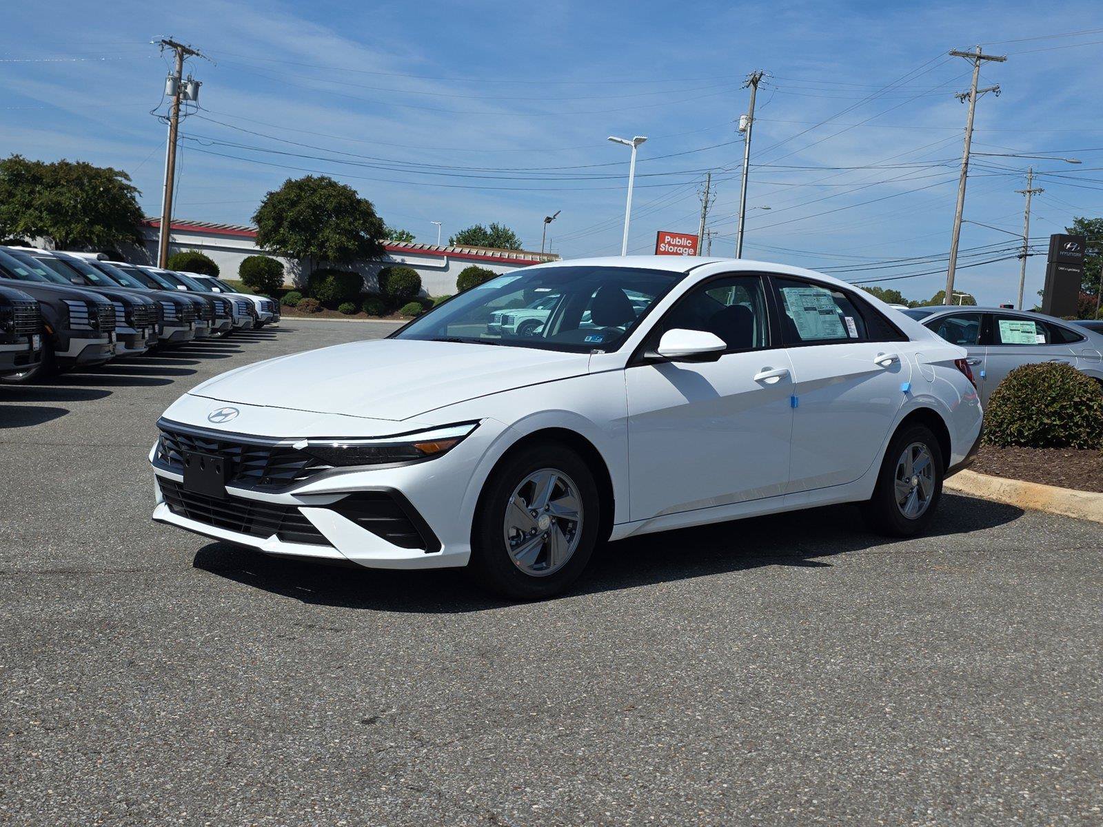 New 2026 Hyundai Elantra SE