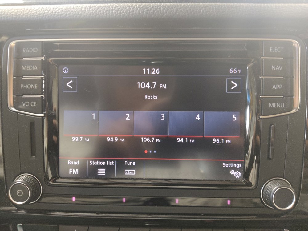 Used 2018 Volkswagen Jetta GLI image 25