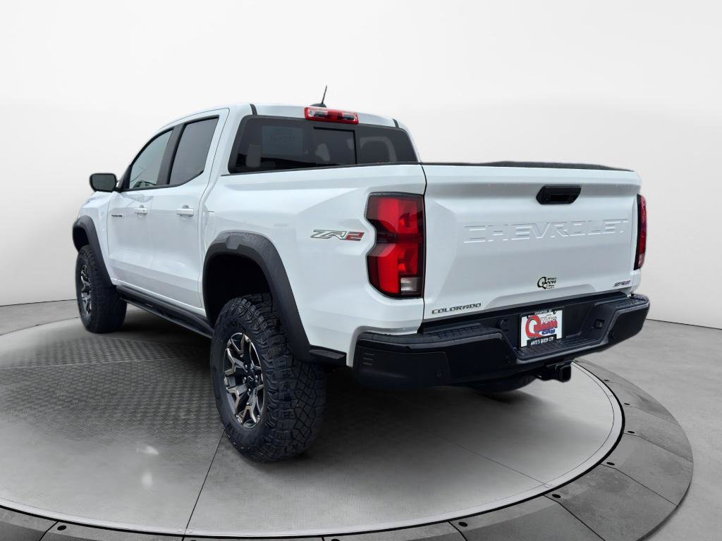 New 2026 Chevrolet Colorado ZR2 w/ Technology Package AWD/4WD image 3