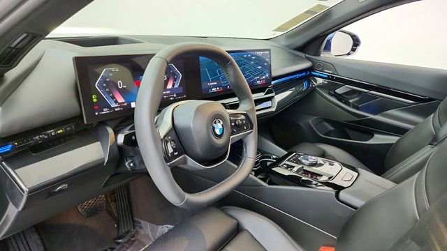 Used 2026 BMW 530i xDrive image 18