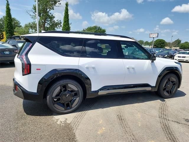 New 2026 Kia EV9 GT-Line image 2