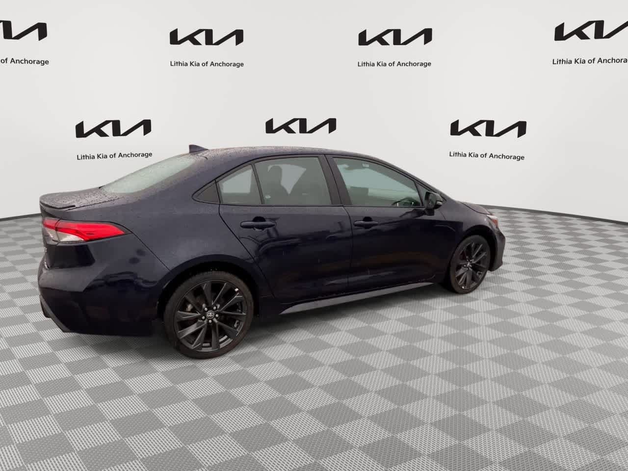 Used 2024 Toyota Corolla SE w/ SE Premium Package FWD image 8
