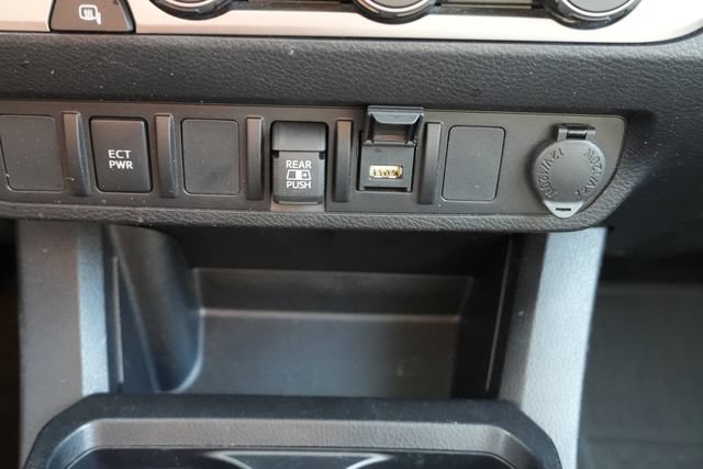Used 2023 Toyota Tacoma SR5 RWD image 32
