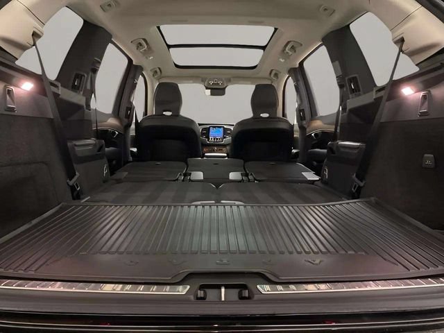 Used 2025 Volvo XC90 T8 Plus w/ Protection Package Premier AWD/4WD image 88