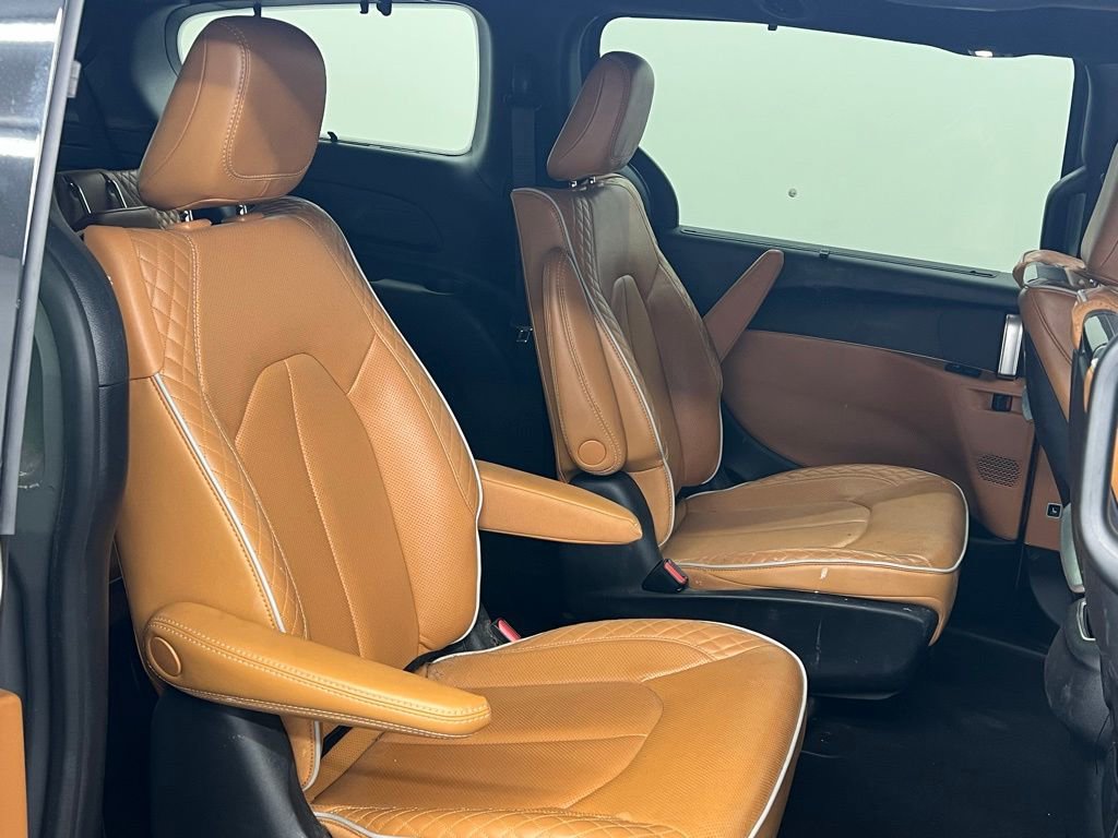 Used 2022 Chrysler Pacifica Pinnacle image 9