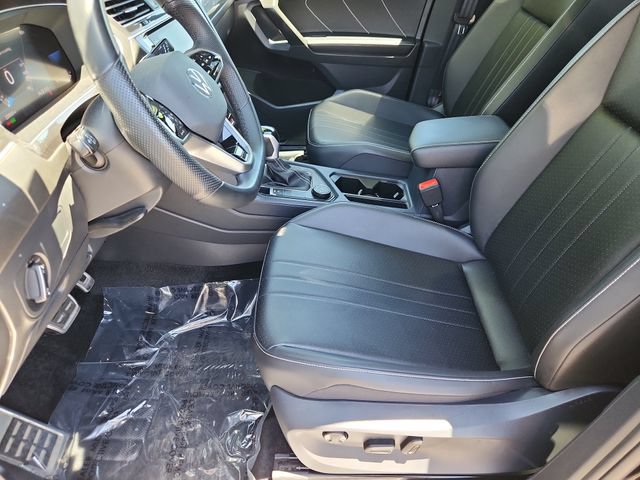 Certified 2024 Volkswagen Tiguan SE R-Line AWD/4WD image 7