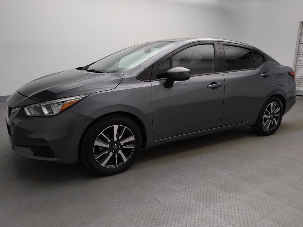 Used 2021 Nissan Versa SV FWD image 2