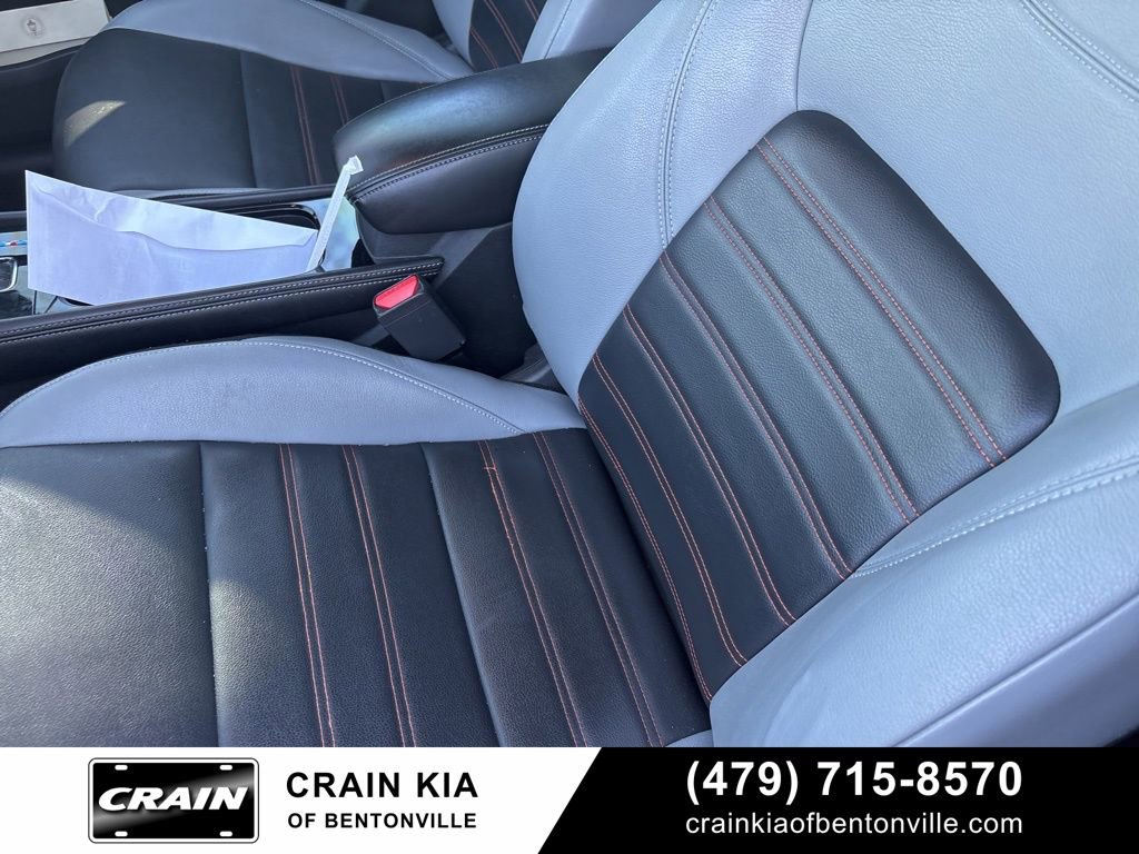 Used 2022 Nissan Kicks SR w/ Premium Package FWD image 18