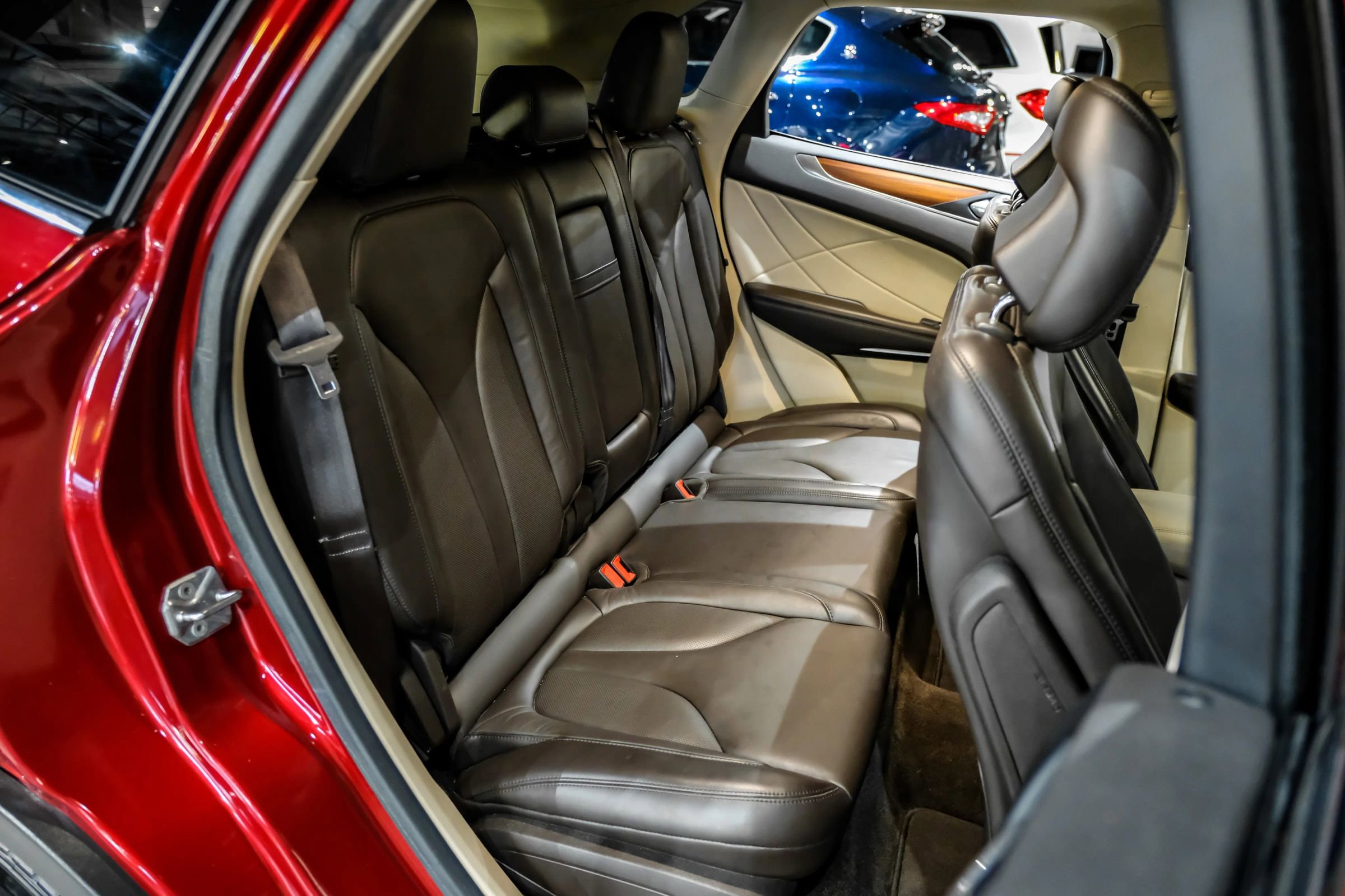 Used 2017 Lincoln MKC Select w/ Select Plus Package image 38